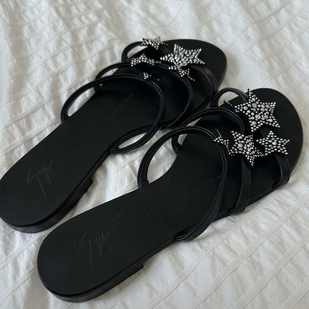 Giuseppe Zanotti Anya Star leather sandals